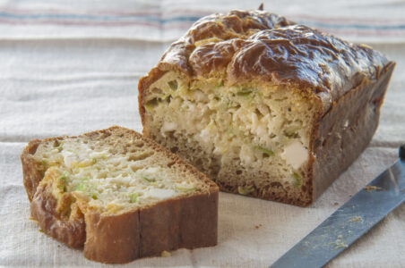 How Many Minutes Should I Preheat the Oven for Cake? Essential Tips for Perfect Baking