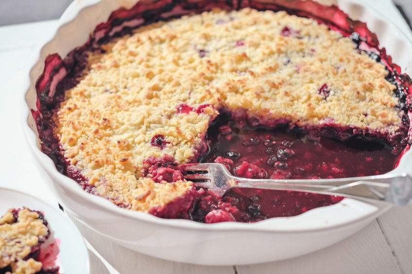 Is Porcelain Or Ceramic Better for Baking?