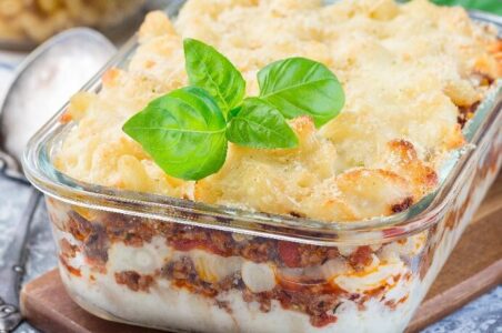 How Do You Bake with Glass Bakeware? Essential Tips for Perfect Results