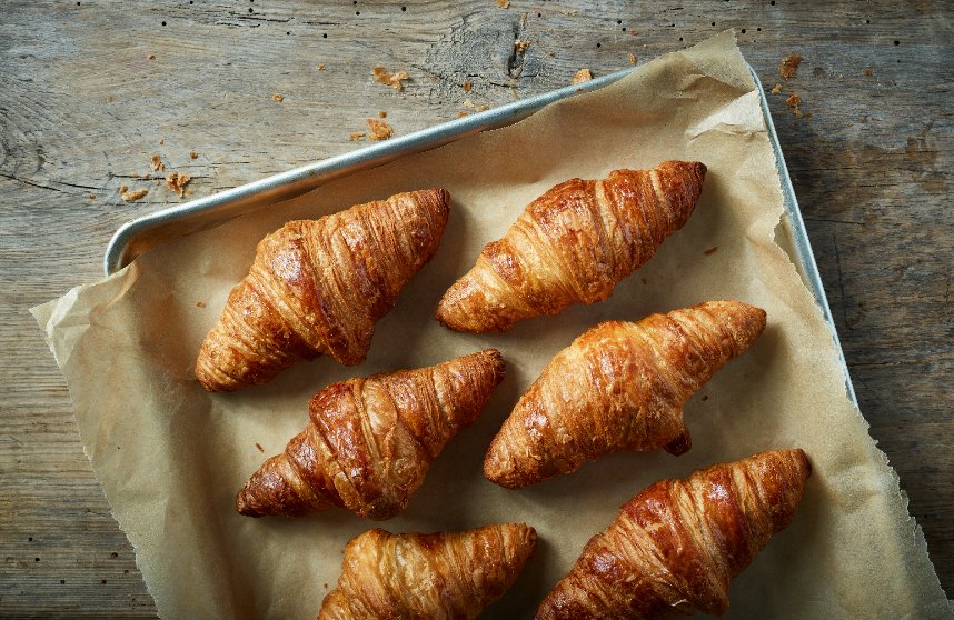 What are the Safest Baking Pans?