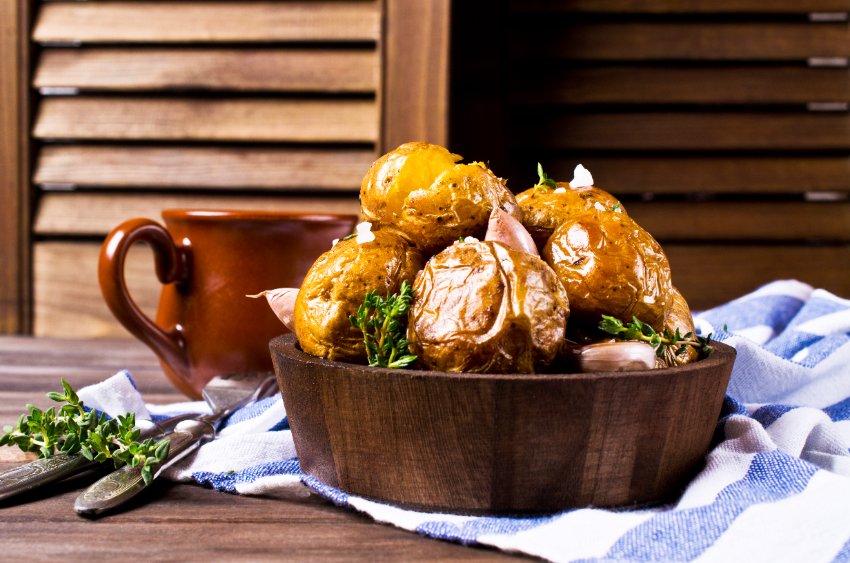 The Best Tray to Bake Potatoes at Home