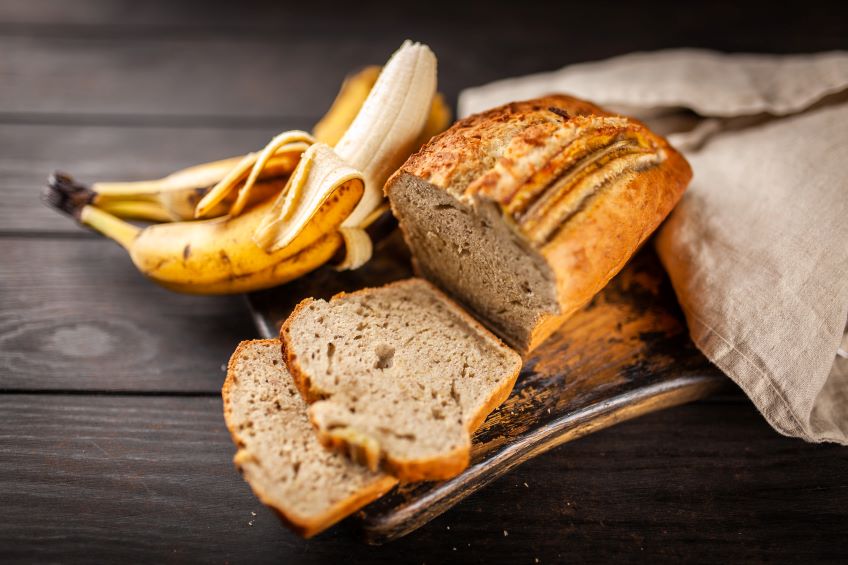 Can You Leave Freshly Baked Banana Bread Out Overnight?