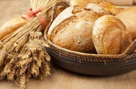 What are the 5 Main Ingredients in Bread? Essential Components for Baking
