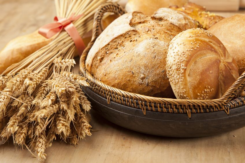 What are the 5 Main Ingredients in Bread? Essential Components for Baking