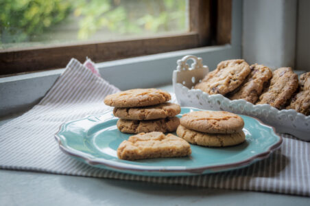How to Store Baked Biscuits