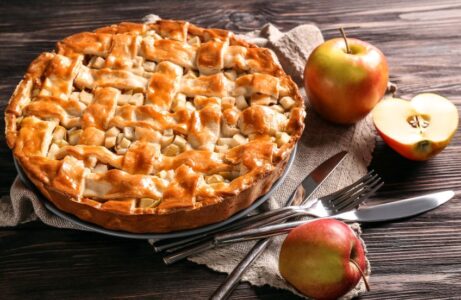 Do Apple Pies Need Thickener? Understanding the Perfect Pie Consistency