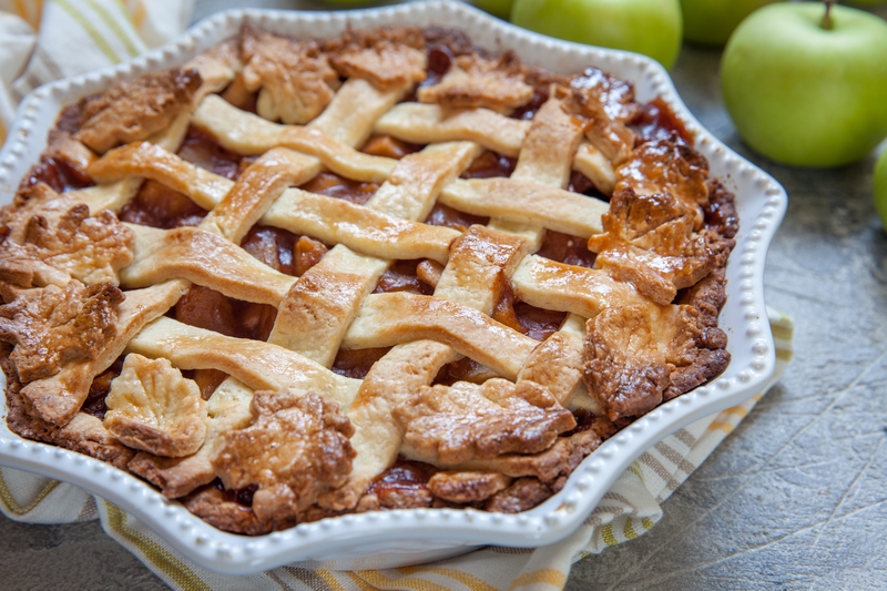 Which is Better for Apple Pie: Flour or Cornstarch?