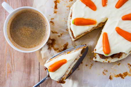 Do You Eat Carrot Cakes Warm or Cold? Exploring the Best Serving Temperature