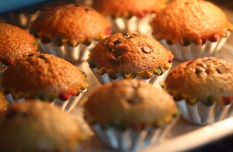 Is it Better to Use Oil or Butter in Muffins? A Clear Comparison of Flavor and Texture