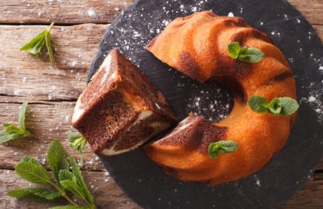 How Many Does an 8-Inch Bundt Cake Feed? Understanding Serving Sizes and Portions