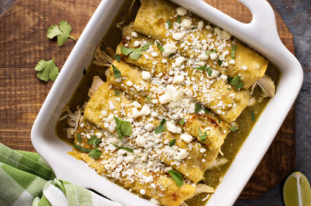 What is a Regular Size Casserole Dish? Understanding Dimensions and Uses