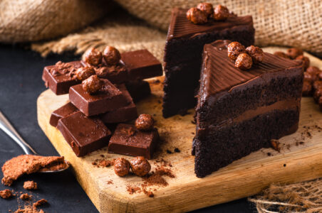 What Types of Cakes are Popular in America? Exploring America’s Favorite Flavors and Styles