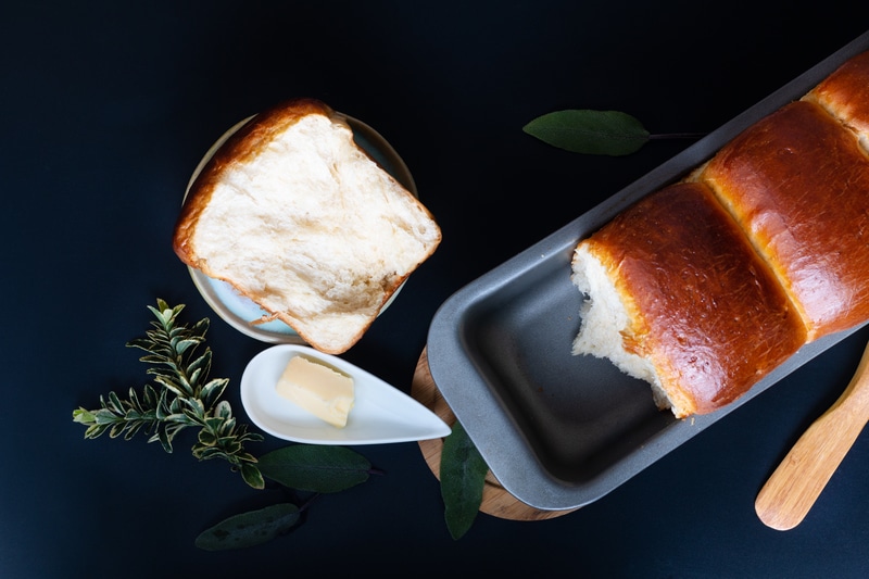 Which is the Safest Material for Bread Pans?