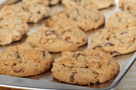 What are the Pros and Cons of Aluminium Baking Pans? A Comprehensive Analysis