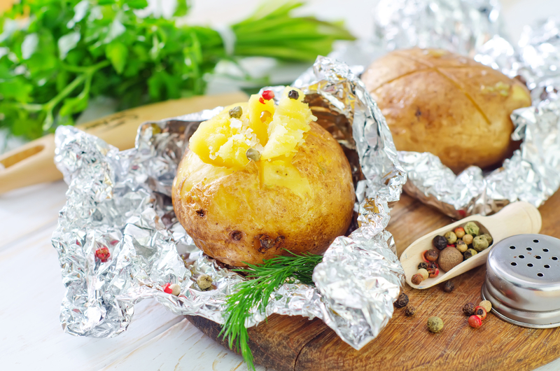 How Long Does it Take to Bake a Potato Wrapped in Foil?