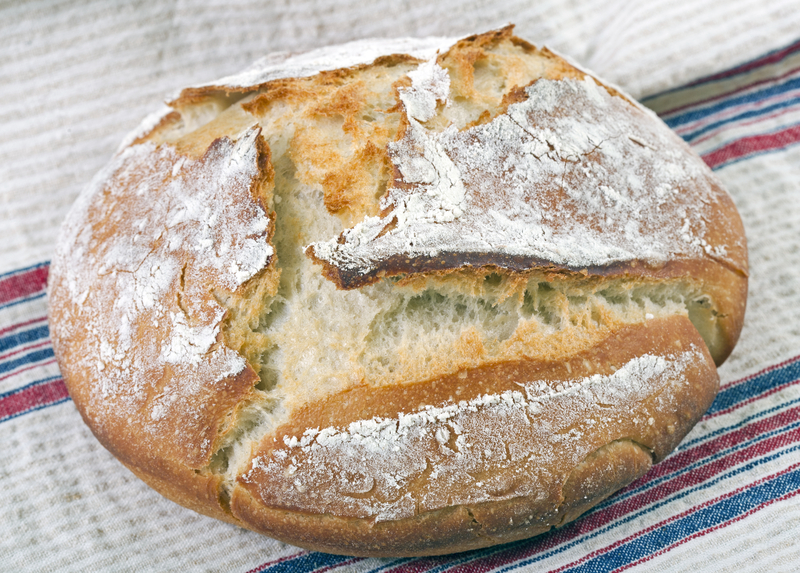 Is it Better to Bake Bread at 350 or 375? 