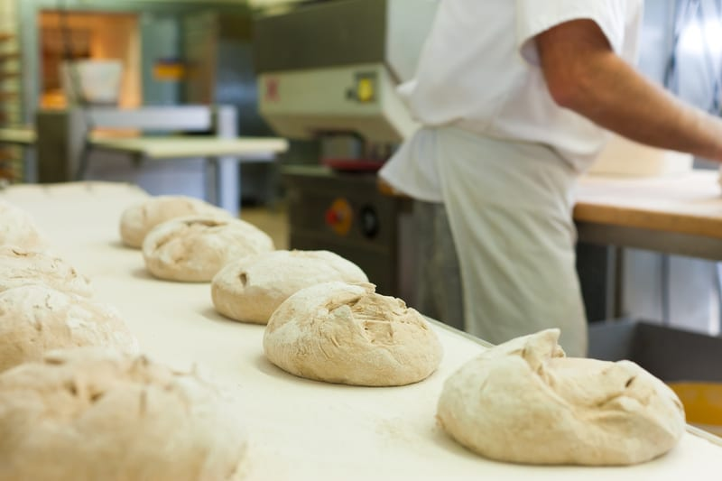 What Are the Pros and Cons of Being a Baker?